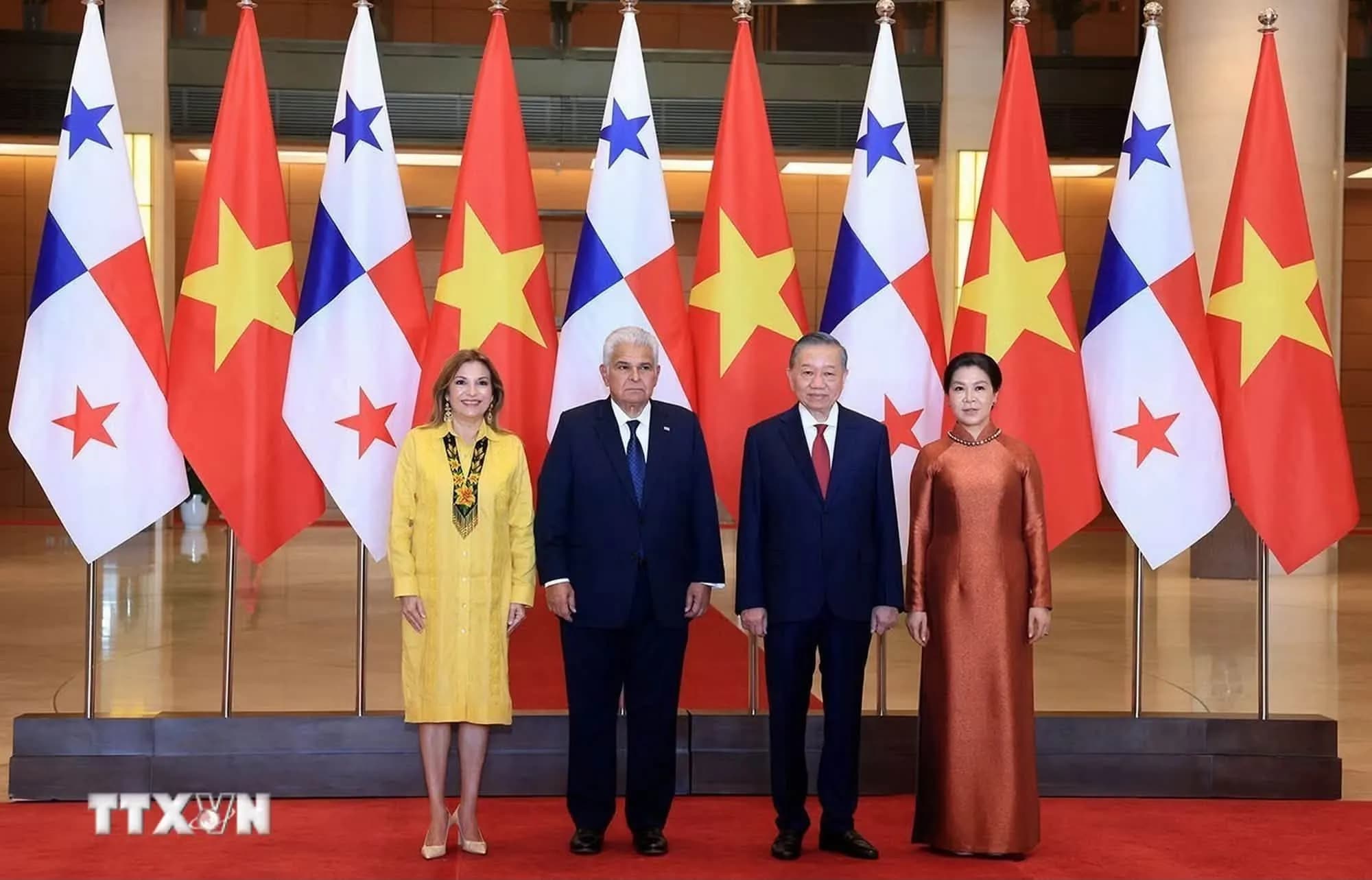 Tổng Bí thư, Chủ tịch nước Tô Lâm và Phu nhân chủ trì lễ đón Tổng thống Panama và Phu nhân