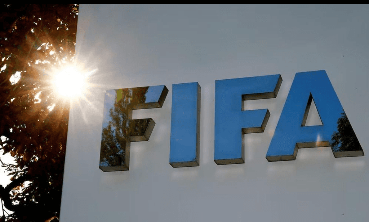 UEFA đòi tẩy chay World Cup và các giải đấu của FIFA