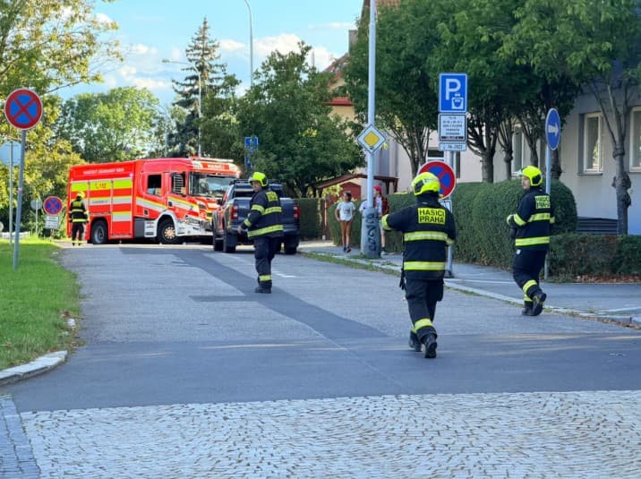 Báo động tại Praha: Phát hiện lựu đạn còn nguyên khả năng hoạt động gần Bệnh viện Quân y Trung ương