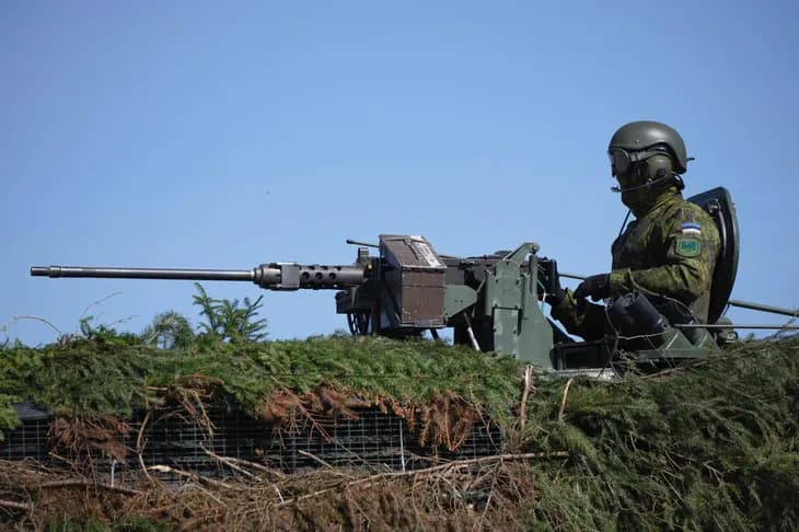 Estonia tăng quân sát biên giới Nga, mua thêm vũ khí có thể vươn tới St. Peterburg