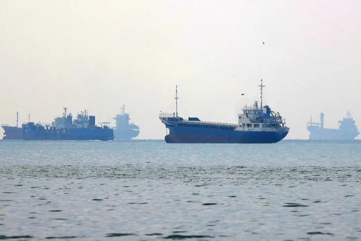 Tàu thương mại Iran bị tấn công tại eo biển Hormuz, 1 người thiệt mạng