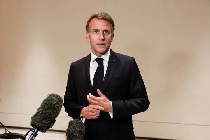 Ông Macron phê phán những ai phao tin bạo loạn Pháp do nhập cư, nhắc thẳng ông Trump