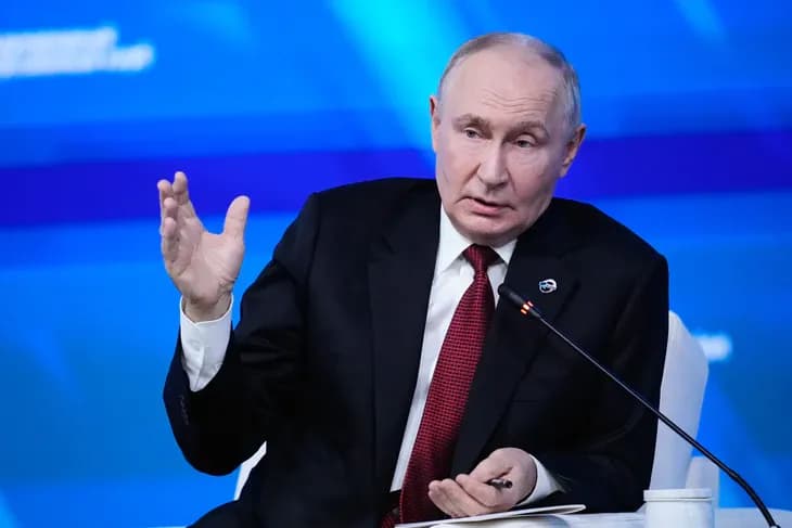 Tổng thống Putin: Nga sẽ sử dụng tất cả vũ khí nếu lãnh thổ bị tấn công