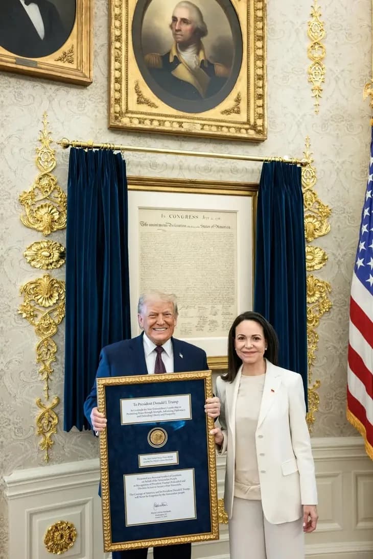 Ông Trump tự thấy 'xứng đáng nhận Nobel Hòa bình' nhưng...