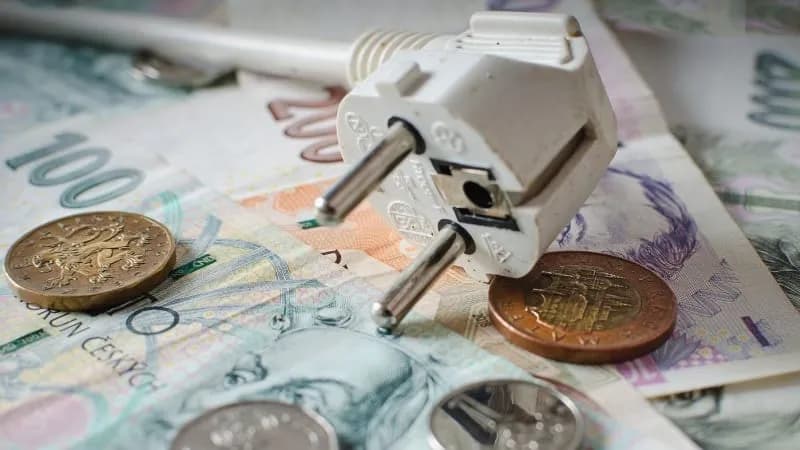 Chuyên gia khuyến nghị người tiêu dùng tại Séc cần sớm cố định giá năng lượng