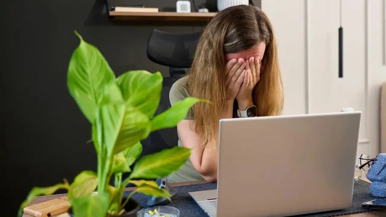 Ba phần tư người lao động Séc vẫn đi làm dù kiệt sức