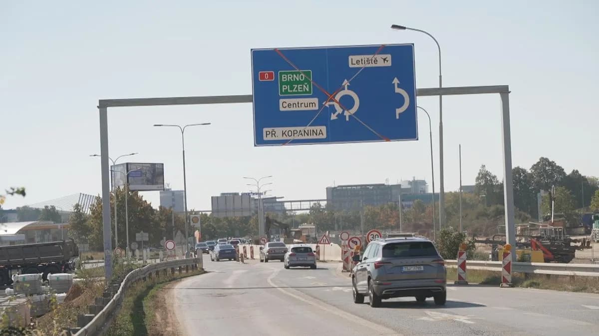 Giao thông trên đường vành đai Praha căng thẳng vì công trường, các hạn chế mới khiến tài xế phẫn nộ