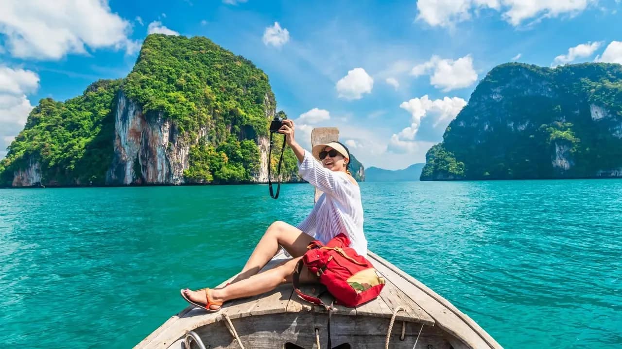 Bay xuyên Đại Tây Dương với 12.000 korun, đến Thái Lan với 10.000 korun: Vé máy bay hấp dẫn trong tháng 10