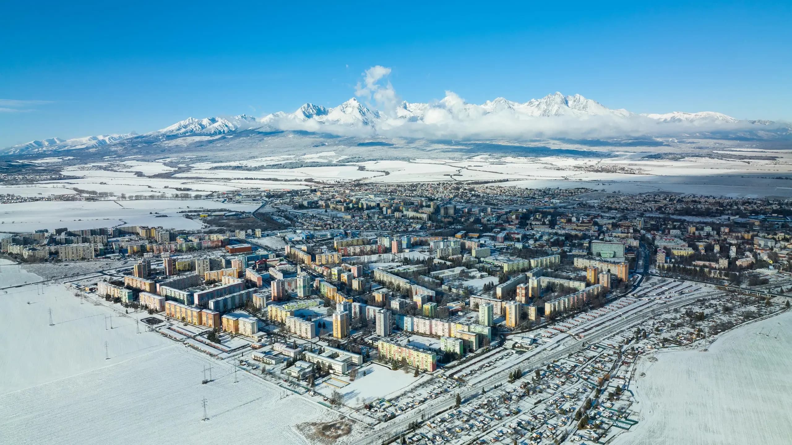 Đường bay Praha–Poprad được khôi phục, từ Praha đến Tatra chỉ còn một giờ bay