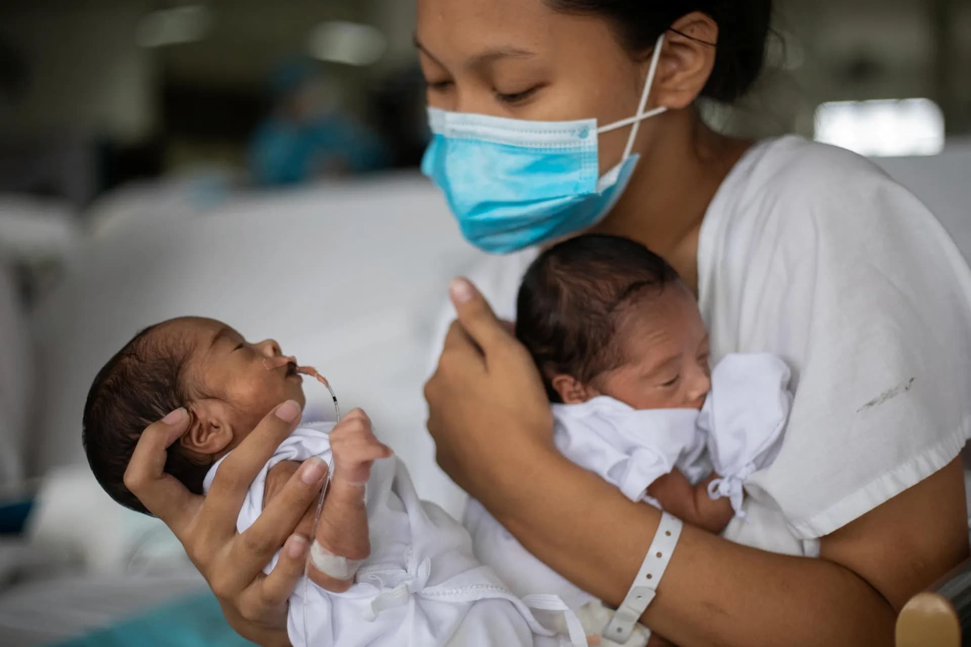 Nhật Bản tính bao trọn chi phí sinh con, sản phụ còn được nhận thêm tiền