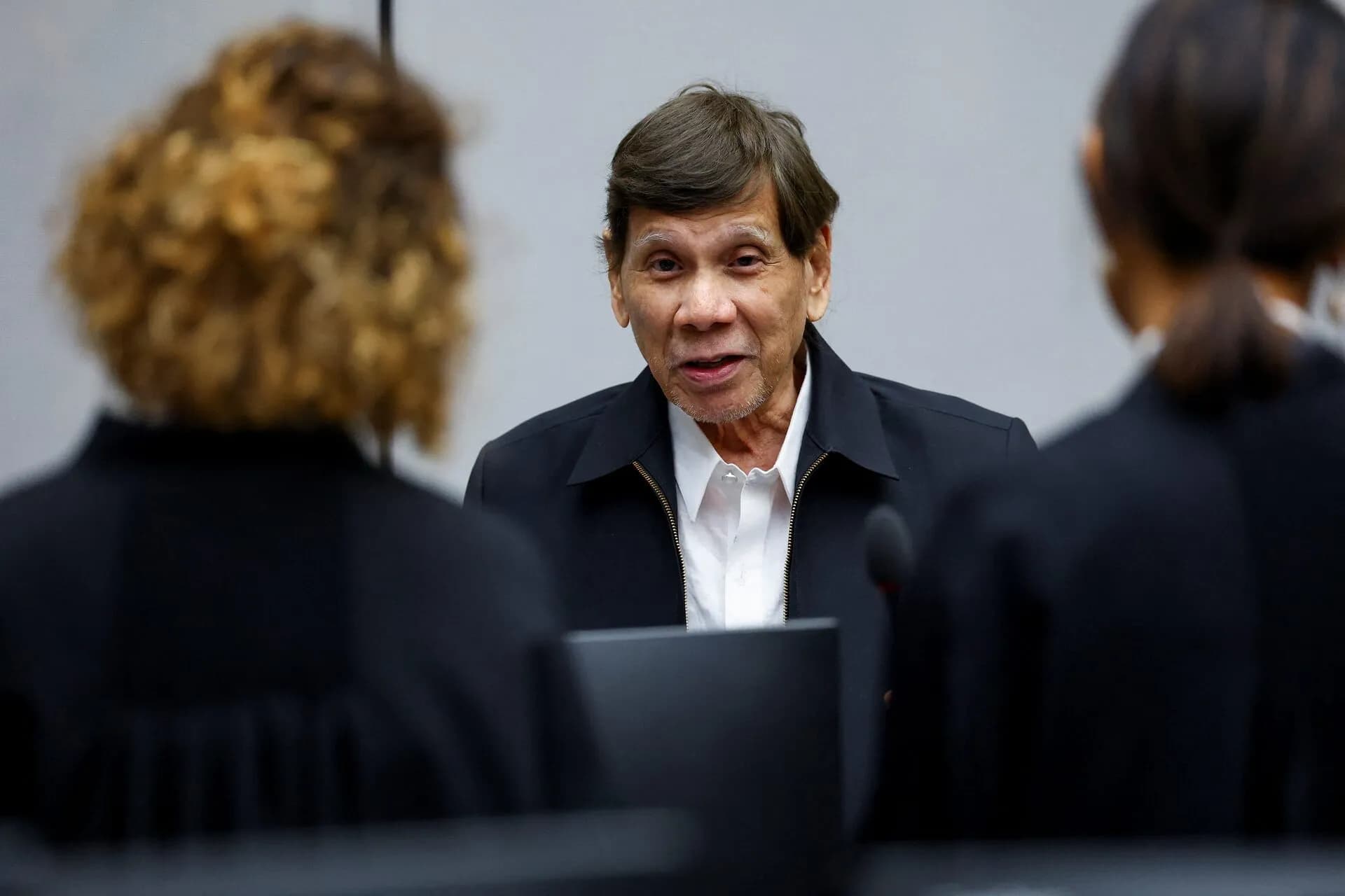 Ông Duterte lần đầu xuất hiện trực tiếp tại ICC