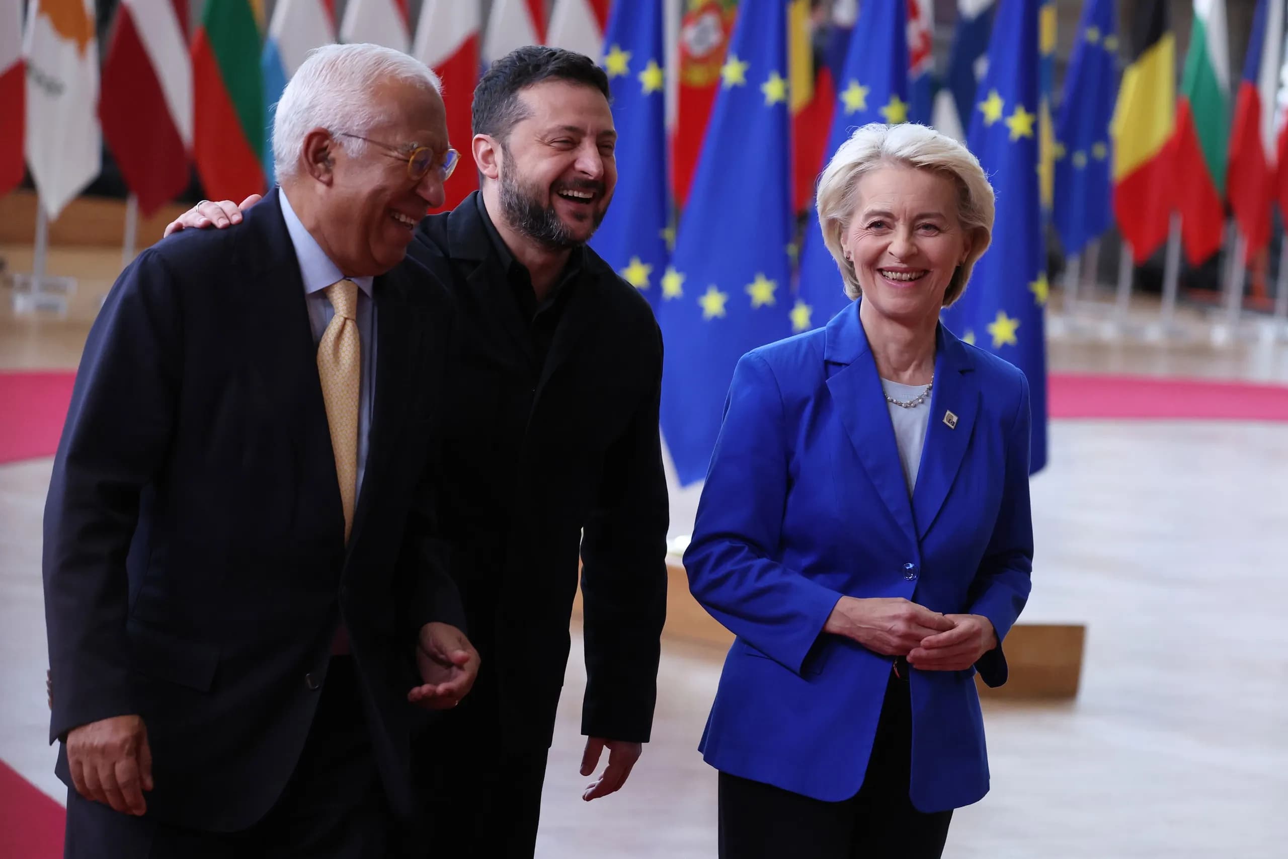 Ông Zelensky khen EU là 'lãnh đạo thực thụ'; Nga có động thái hiếm thấy
