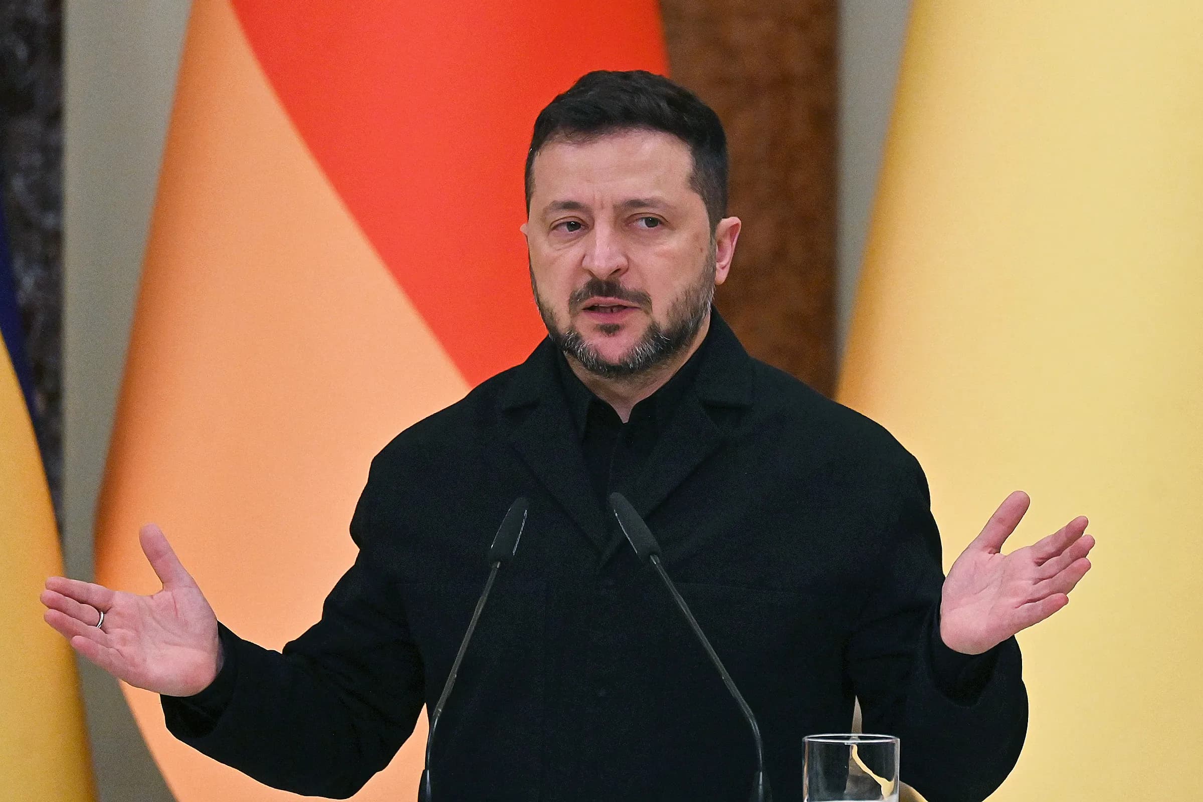Ông Zelensky phản bác phát biểu 'Ukraine cần tổng thống mới' của ông Trump