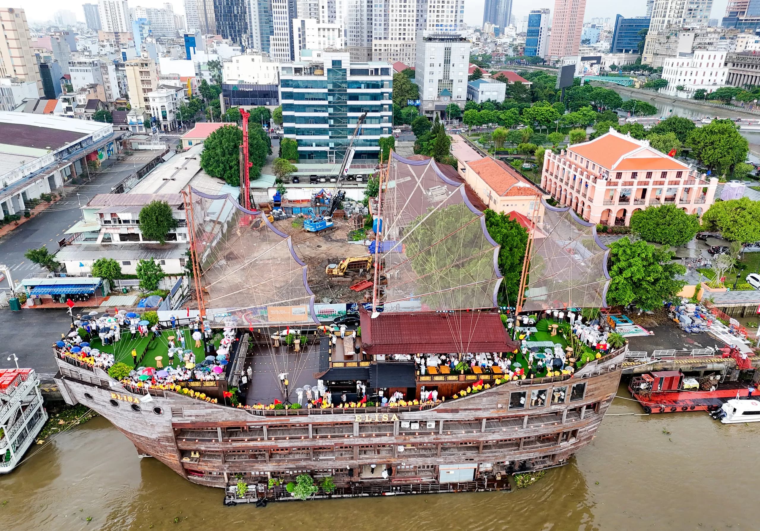 Tin tức sáng 25-10: Tạm bàn giao mặt bằng làm công viên Bến Nhà Rồng - Khánh Hội