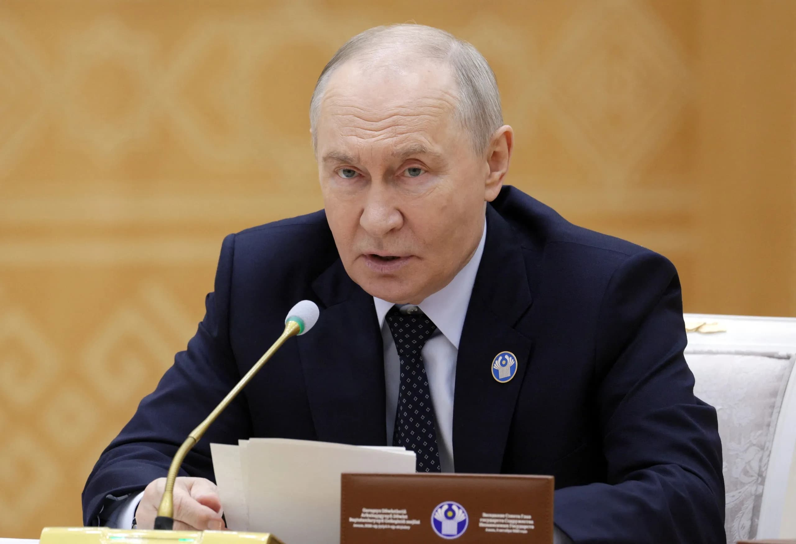 Tin tức thế giới 16-10: Ukraine tấn công nhà máy lọc dầu Nga, ông Putin nói 'sẽ đáp trả'
