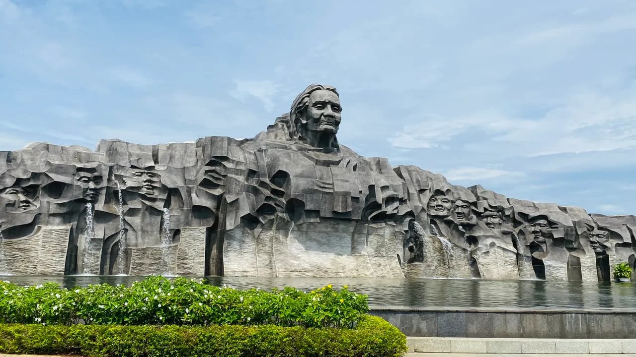 Từng có một người phụ nữ Việt Nam giả trai đi đánh giặc như Hoa Mộc Lan