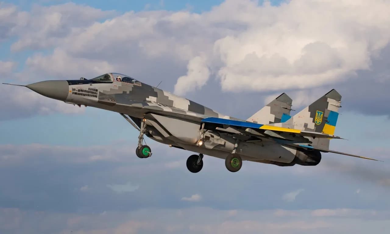 Tướng Ba Lan tiết lộ vụ F-16 suýt bắn rơi MiG-29 Ukraine