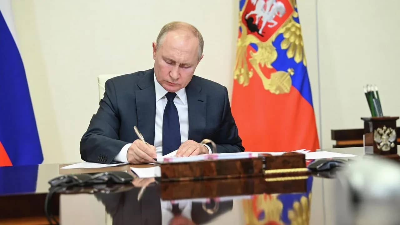 Tổng thống Putin kí sắc lệnh miễn thị thực cho công dân Việt Nam từ ngày 15/10