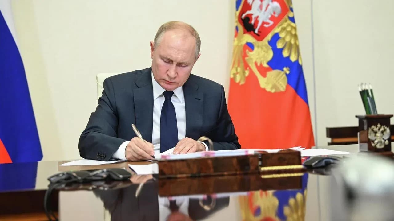 Tổng thống Putin kí sắc lệnh miễn thị thực cho công dân Việt Nam từ ngày 15/10