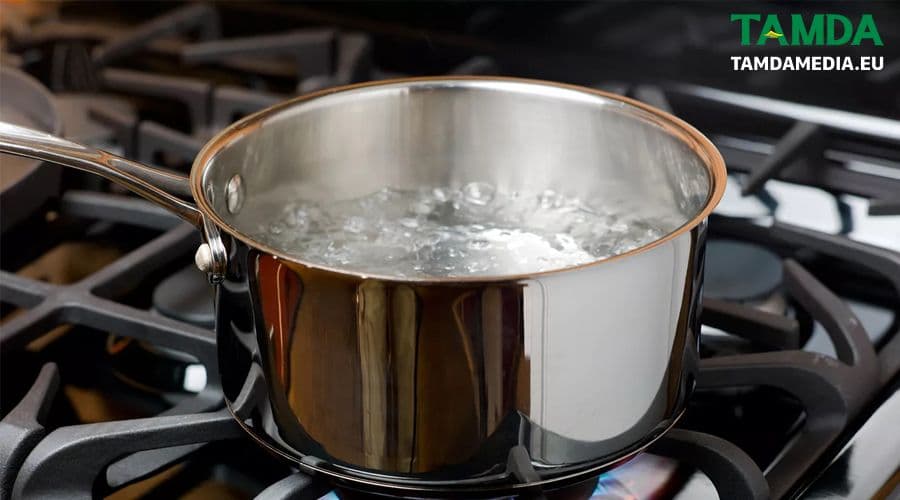 Tại sao không nên đun nước sôi lại nhiều lần?