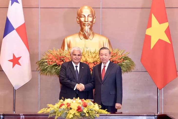 Việt Nam và Panama mở rộng hợp tác vận tải, hậu cần cảng biển