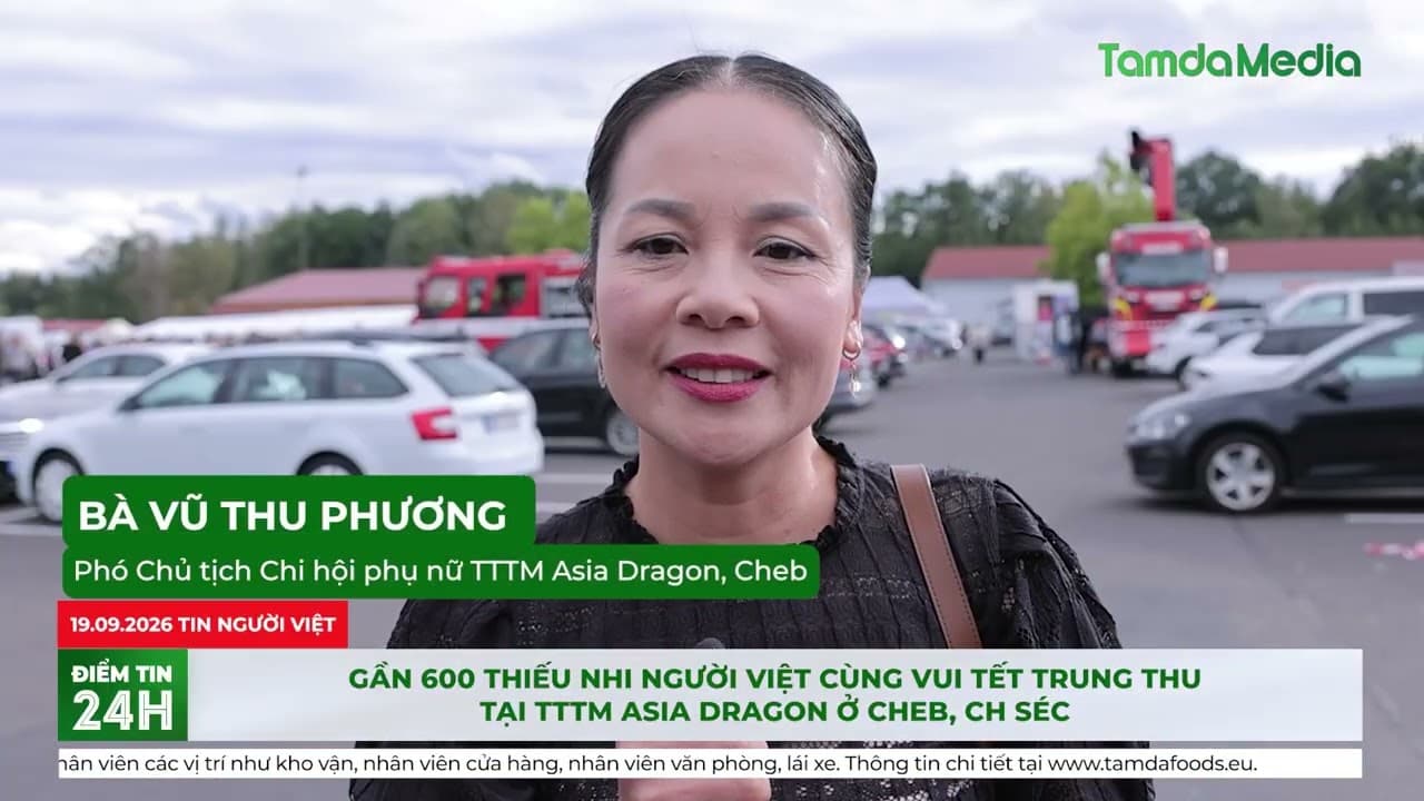 Gần 600 thiếu nhi người Việt cùng vui Tết Trung thu tại TTTM Asia Dragon ở Cheb, CH Séc